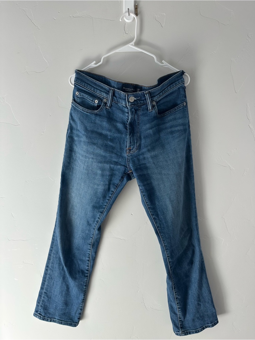 Abercrombie & Fitch Men's Straight Jeans in Medium Blue